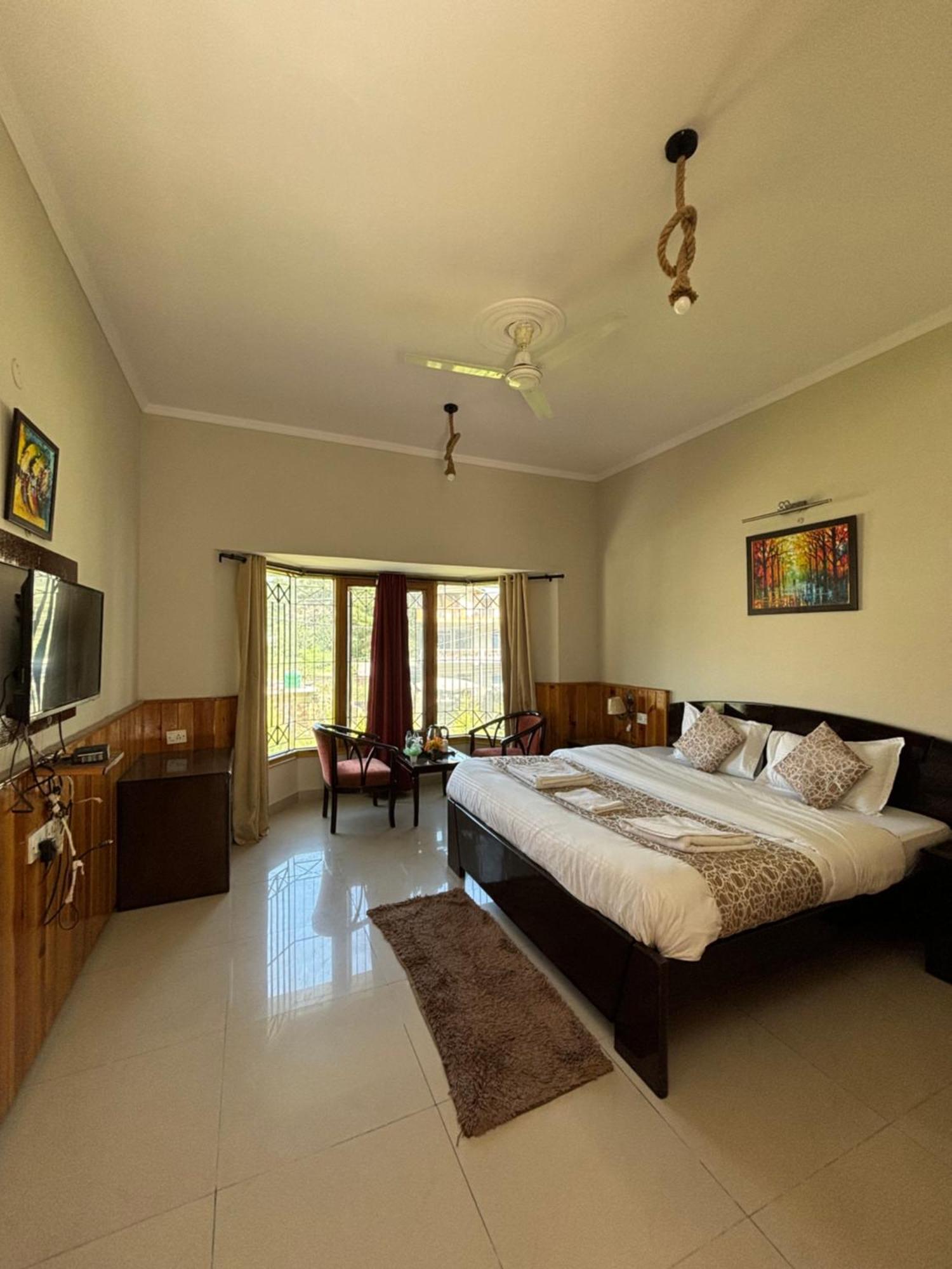 Ivy The Boutique Hotel Near Neem Karoli Temple Nainital Buitenkant foto
