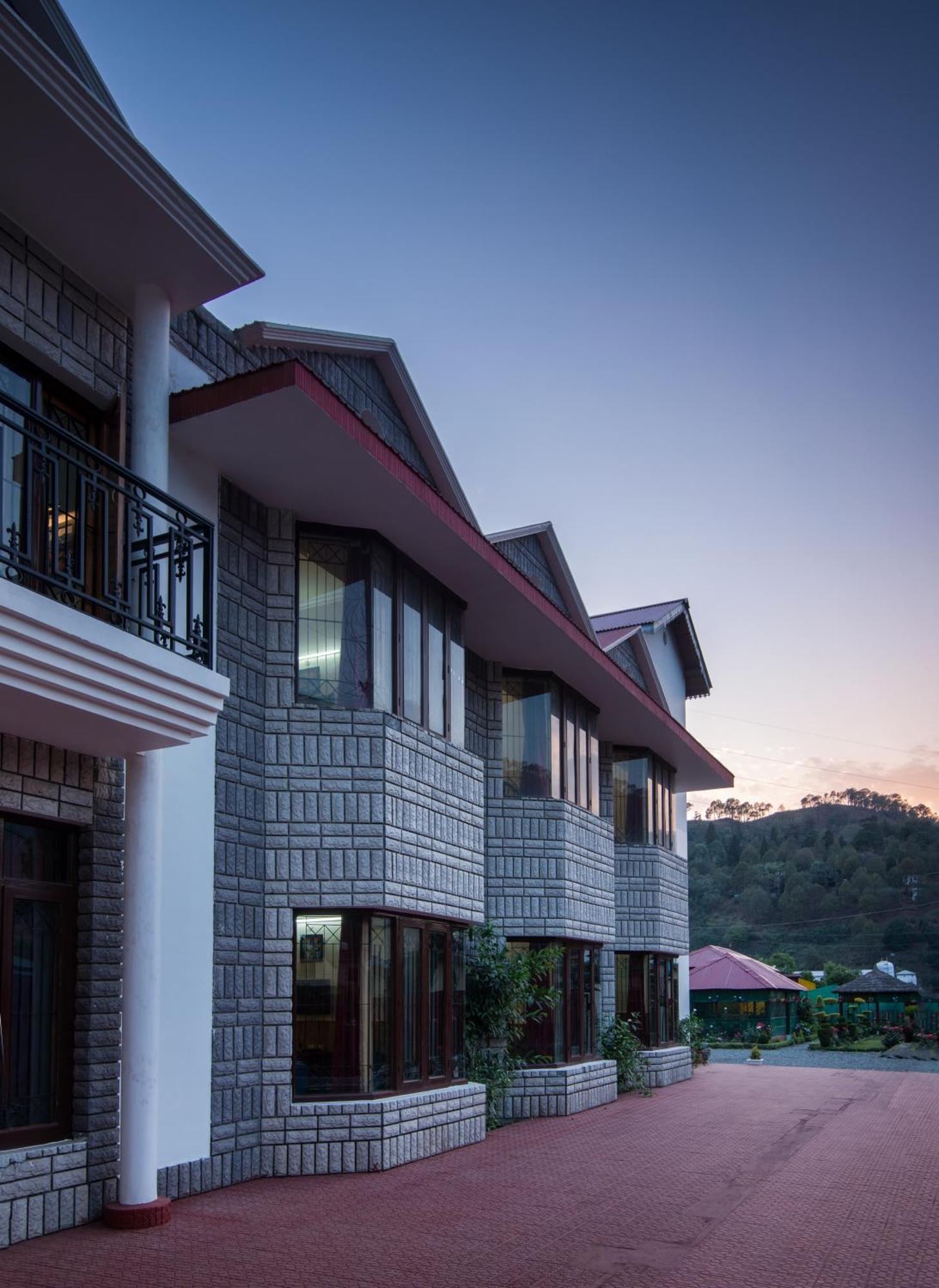 Ivy The Boutique Hotel Near Neem Karoli Temple Nainital Buitenkant foto